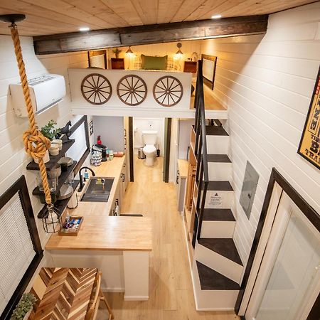 Unique Tiny Home Minutes From Downtown เอลเลนเบิร์ก ภายนอก รูปภาพ
