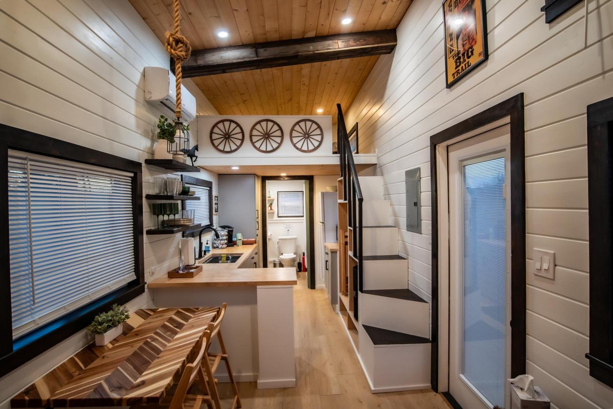 Unique Tiny Home Minutes From Downtown เอลเลนเบิร์ก ภายนอก รูปภาพ